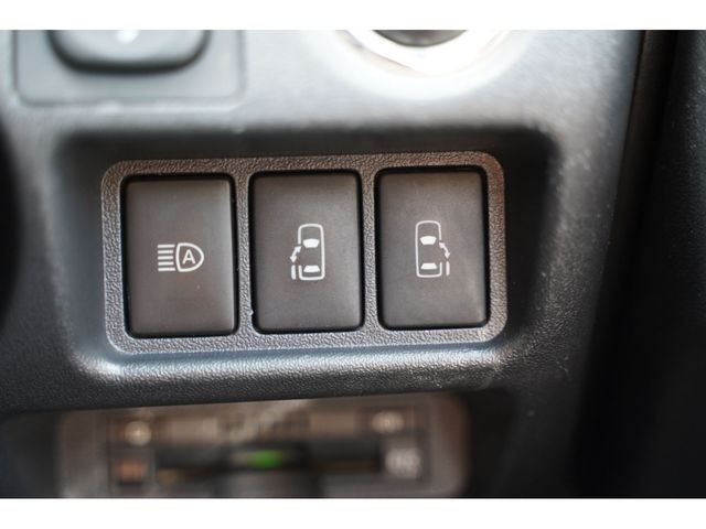 TOYOTA HIACE VAN 4WD 2020 Image 31