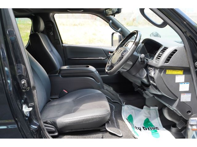 TOYOTA HIACE VAN 4WD 2020 Image 31