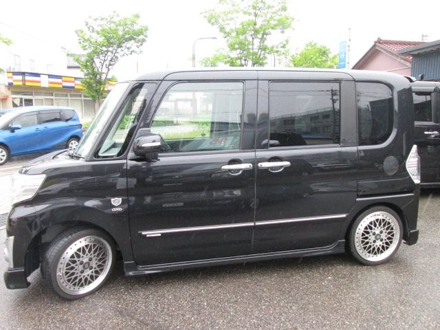 DAIHATSU TANTO CUSTOM 2015 Image 31