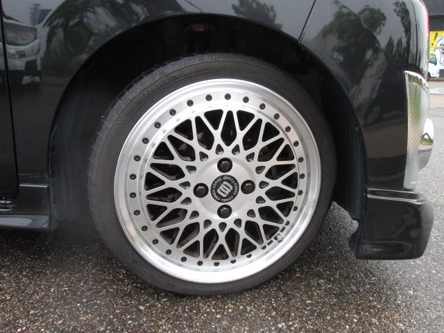 DAIHATSU TANTO CUSTOM 2015 Image 31