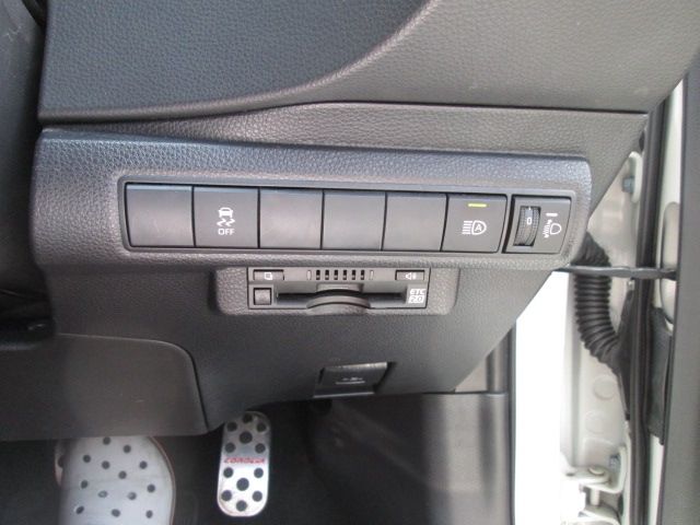 TOYOTA COROLLA SPORT 2019 Image 31