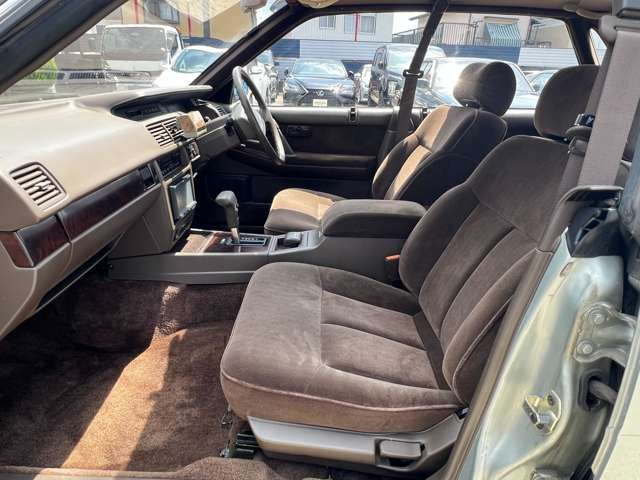 NISSAN GLORIA HARDTOP 1990 Image 31