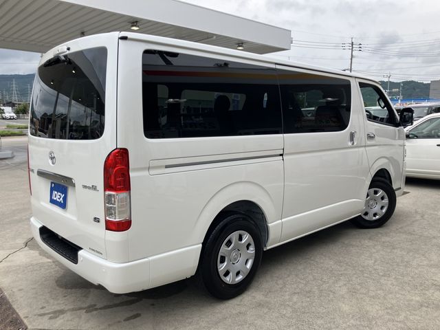TOYOTA HIACE VAN 2WD 2025 Image 31