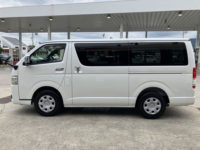TOYOTA HIACE VAN 2WD 2025 Image 31