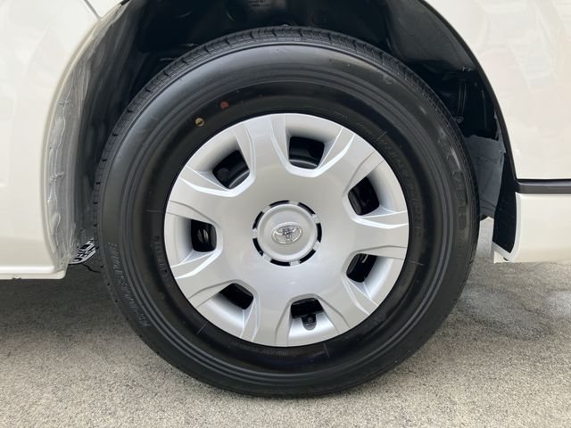 TOYOTA HIACE VAN 2WD 2025 Image 31