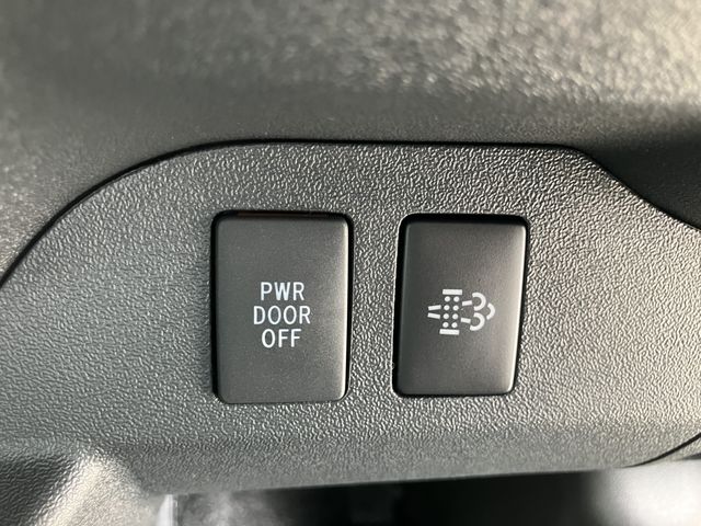 TOYOTA HIACE VAN 2WD 2025 Image 31