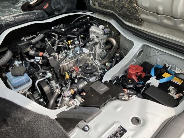 TOYOTA HIACE VAN 2WD 2025 Image 31