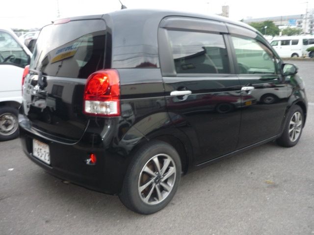 TOYOTA PORTE 2016 Image 31