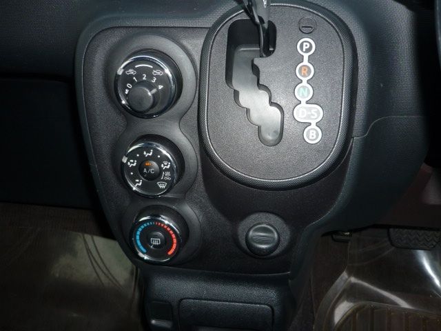 TOYOTA PORTE 2016 Image 31