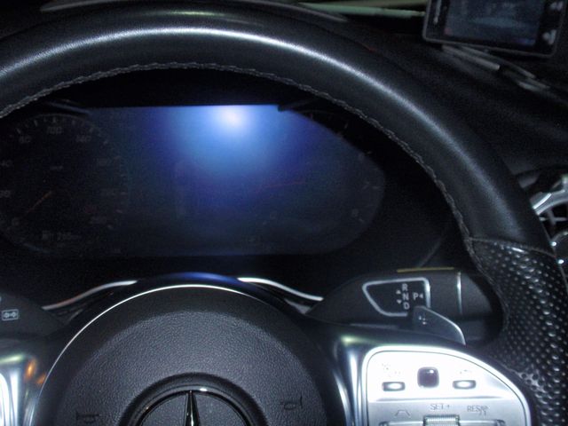 MERCEDES BENZ C CLAS 2018 Image 31