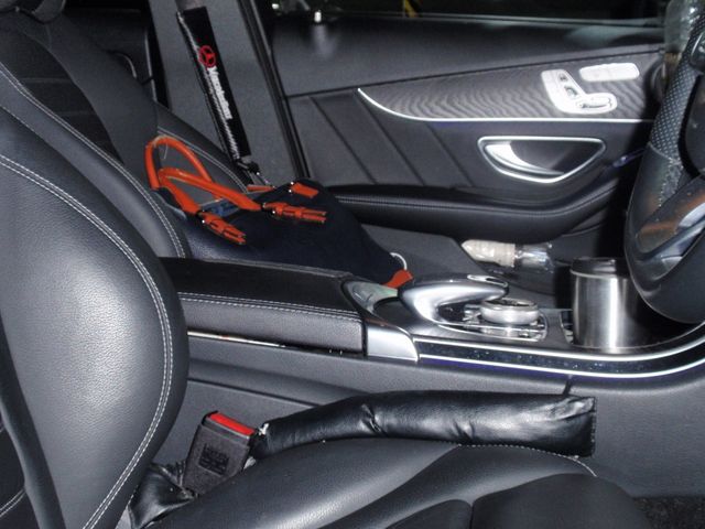 MERCEDES BENZ C CLAS 2018 Image 31