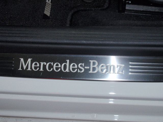 MERCEDES BENZ C CLAS 2018 Image 31