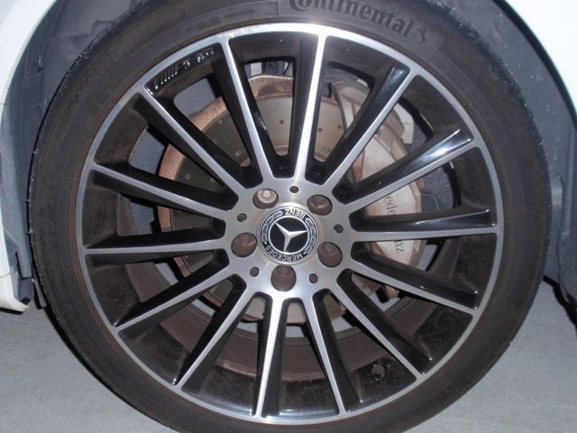 MERCEDES BENZ C CLAS 2018 Image 31