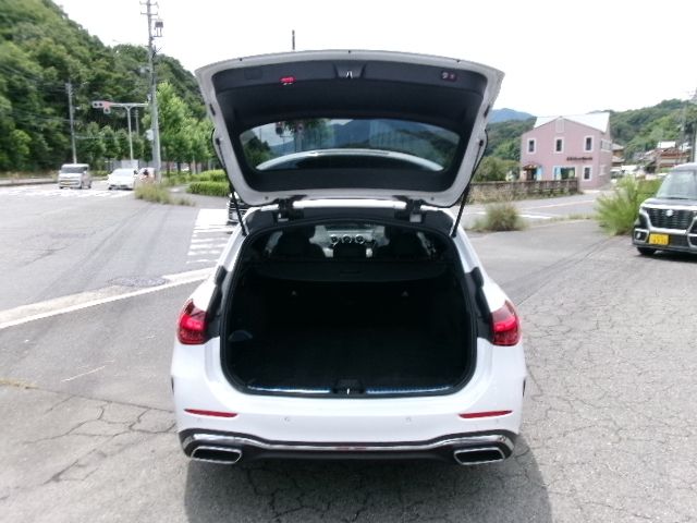 MERCEDES BENZ C CLAS 2022 Image 31