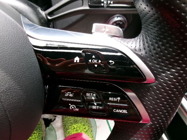 MERCEDES BENZ C CLAS 2022 Image 31