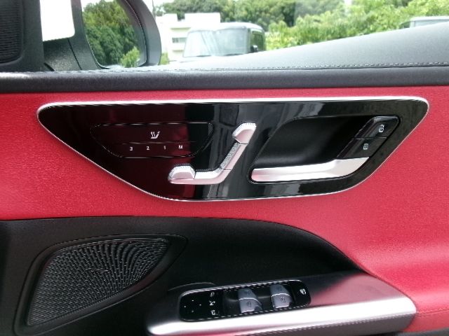 MERCEDES BENZ C CLAS 2022 Image 31