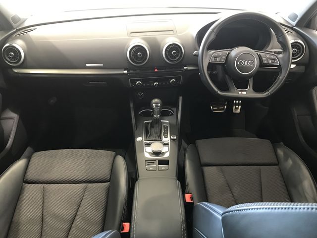 AUDI A3 SPORTBACK 2018 Image 31