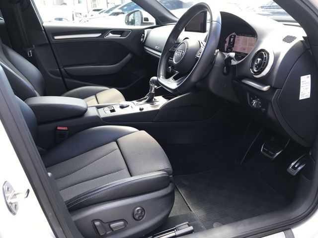 AUDI A3 SPORTBACK 2018 Image 31