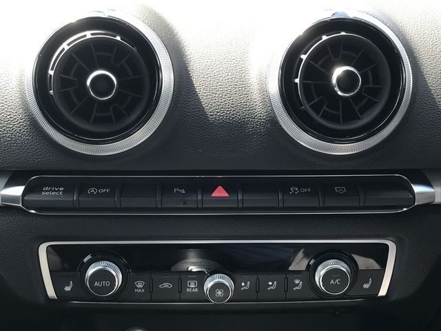 AUDI A3 SPORTBACK 2018 Image 31