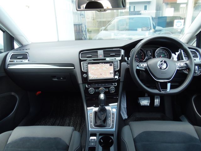 VOLKSWAGEN GOLF 2016 Image 31