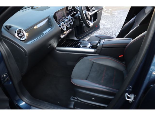 MERCEDES BENZ GLA CL 2020 Image 31