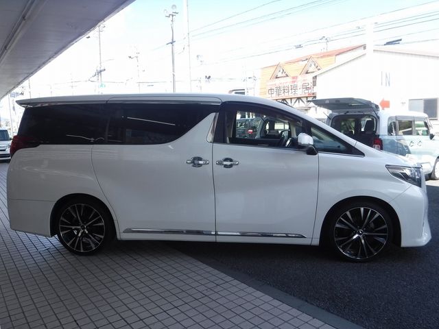 TOYOTA ALPHARD 2015 Image 31