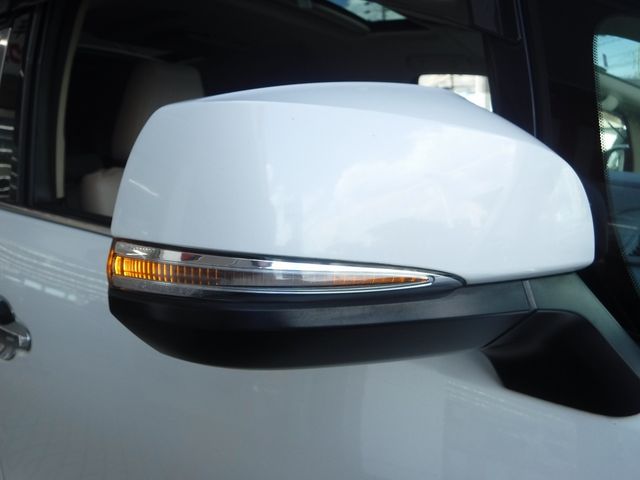 TOYOTA ALPHARD 2015 Image 31