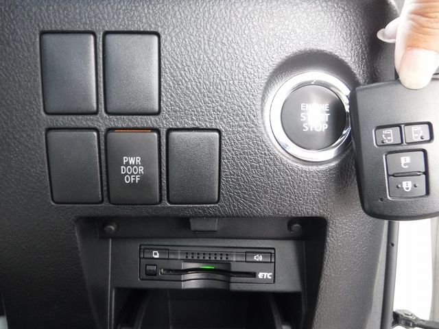 TOYOTA ALPHARD 2015 Image 31