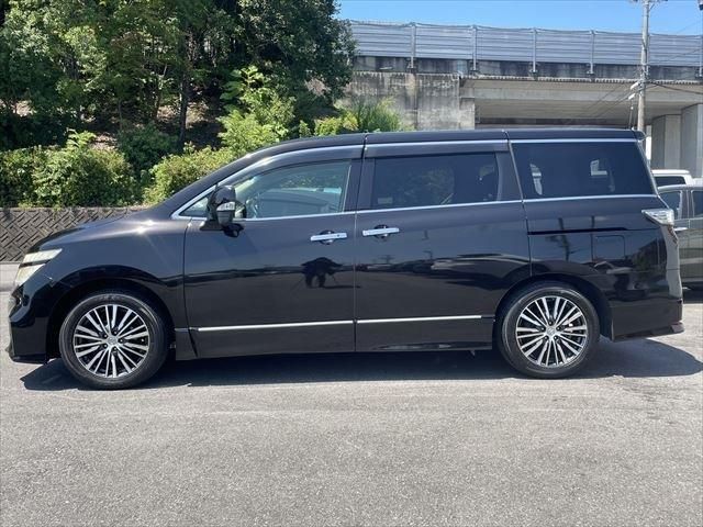 NISSAN ELGRAND 2014 Image 31