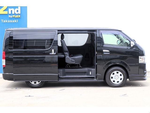 TOYOTA HIACE VAN 4WD 2018 Image 31