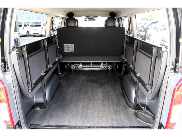 TOYOTA HIACE VAN 4WD 2018 Image 31