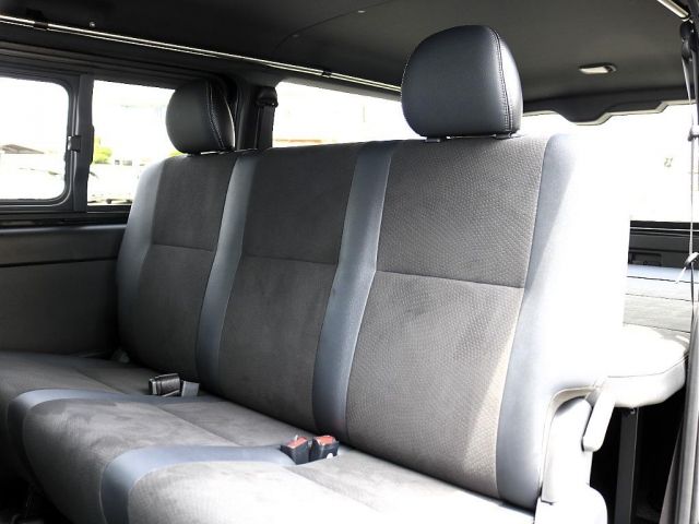 TOYOTA HIACE VAN 2WD 2024 Image 31