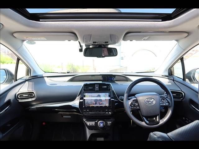 TOYOTA PRIUS 2019 Image 31