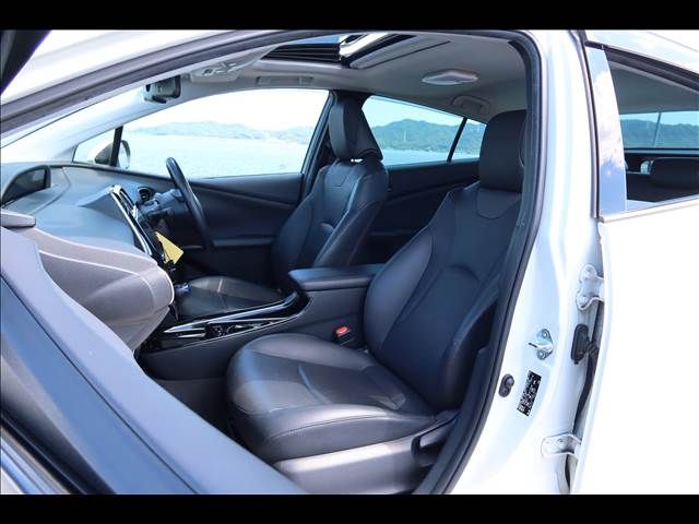 TOYOTA PRIUS 2019 Image 31