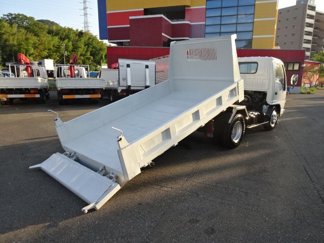 ISUZU  2006 Image 31