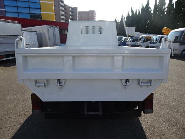 ISUZU  2006 Image 31