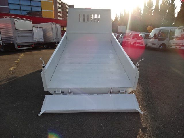 ISUZU  2006 Image 31