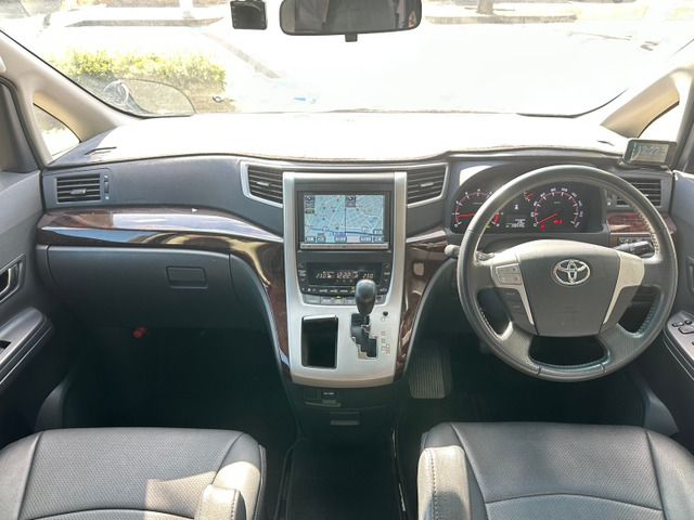 TOYOTA VELLFIRE 2012 Image 31