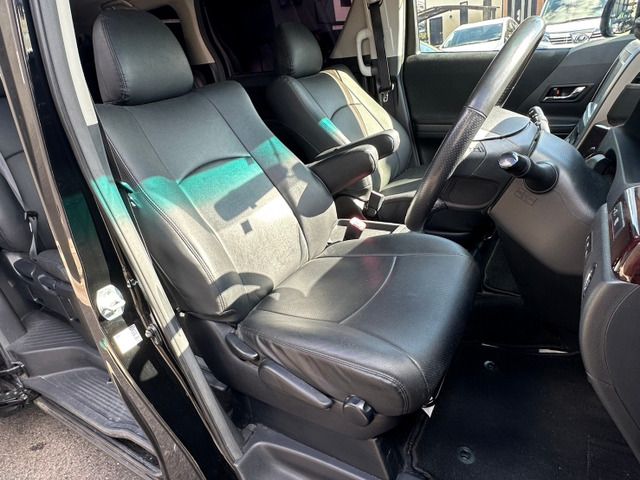 TOYOTA VELLFIRE 2012 Image 31