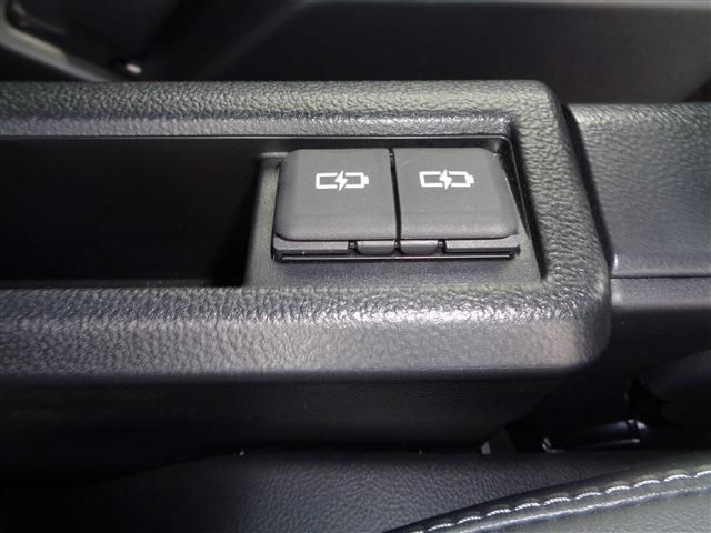 TOYOTA NOAH HYBRID 4WD 2024 Image 31