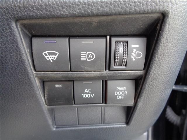 TOYOTA NOAH HYBRID 4WD 2024 Image 31