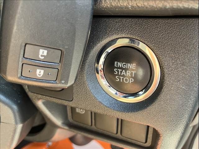 TOYOTA HIACE VAN 2WD 2021 Image 31