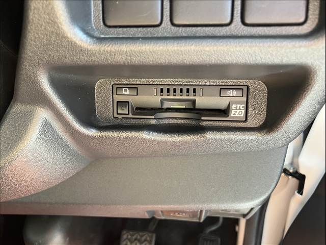 TOYOTA HIACE VAN 2WD 2021 Image 31