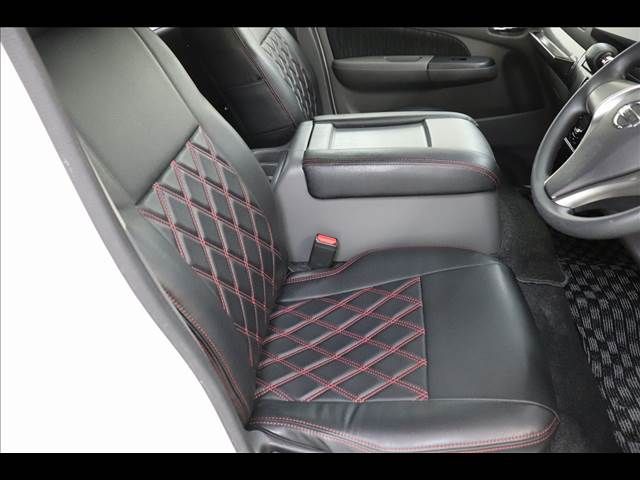 NISSAN NV350 CARAVAN 2018 Image 31