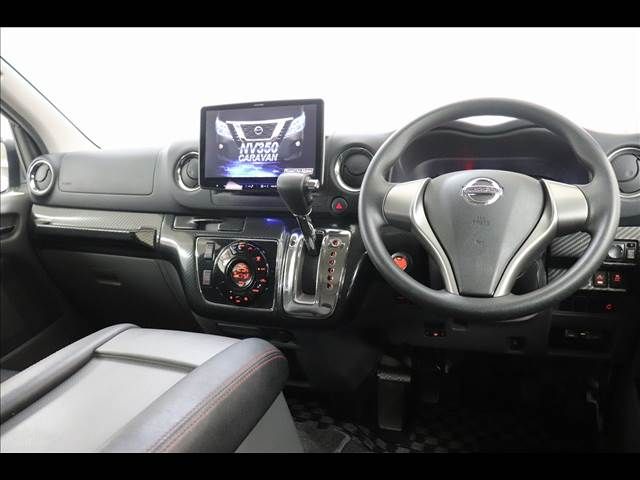 NISSAN NV350 CARAVAN 2018 Image 31
