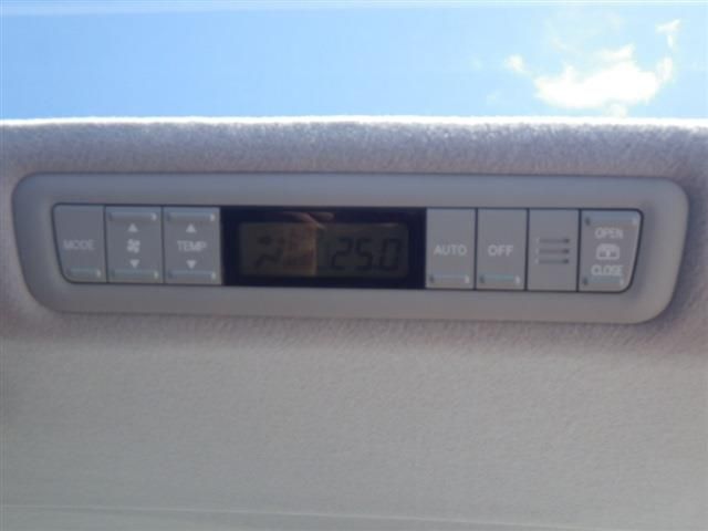 TOYOTA ESTIMA  4WD 2013 Image 31