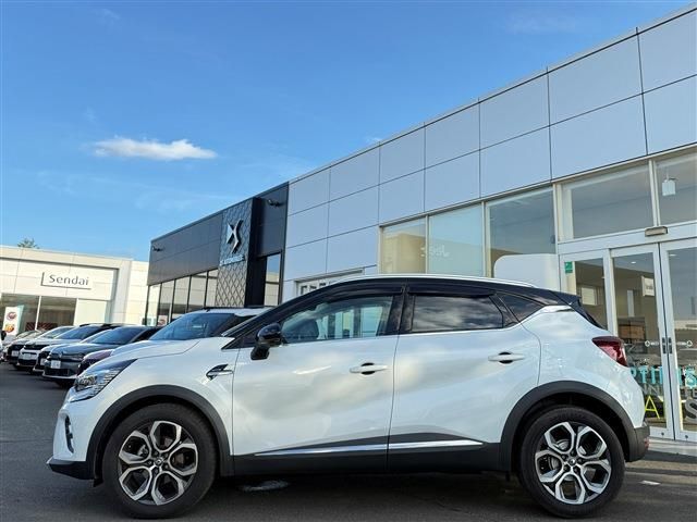 RENAULT CAPTUR 2021 Image 31