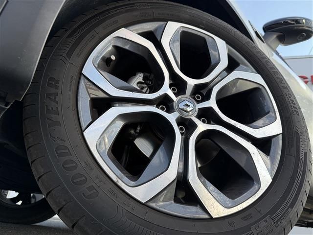 RENAULT CAPTUR 2021 Image 31