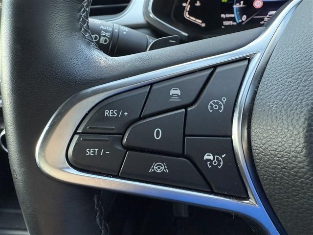 RENAULT CAPTUR 2021 Image 31