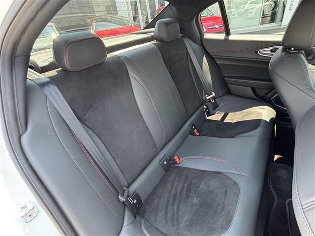 ALFAROMEO GIULIA 2018 Image 31